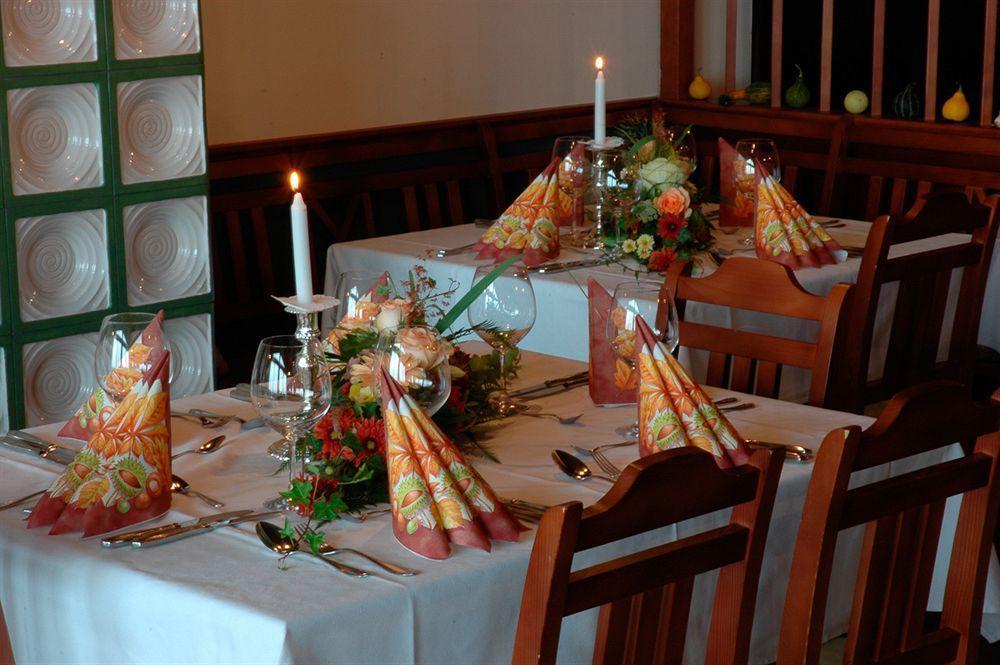 Hotel Zur Schonen Aussicht Feldkirchen-Westerham Zewnętrze zdjęcie