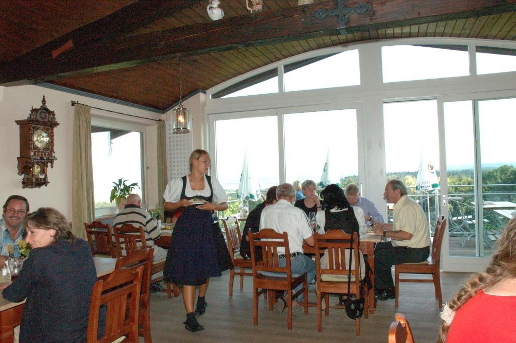 Hotel Zur Schonen Aussicht Feldkirchen-Westerham Zewnętrze zdjęcie